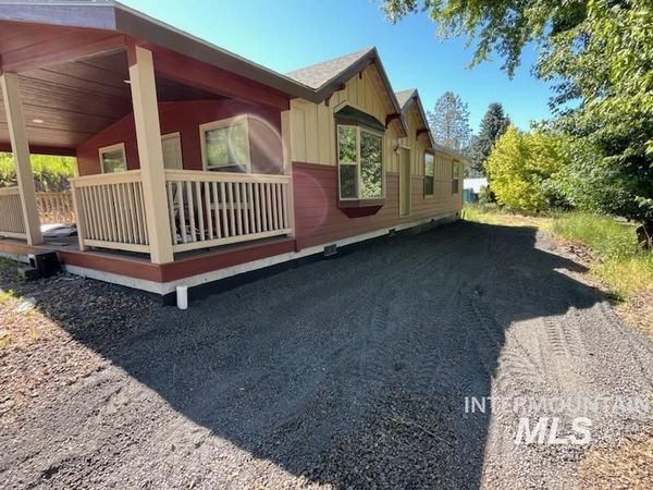 420 W Kirby Street, Peck, ID 83545