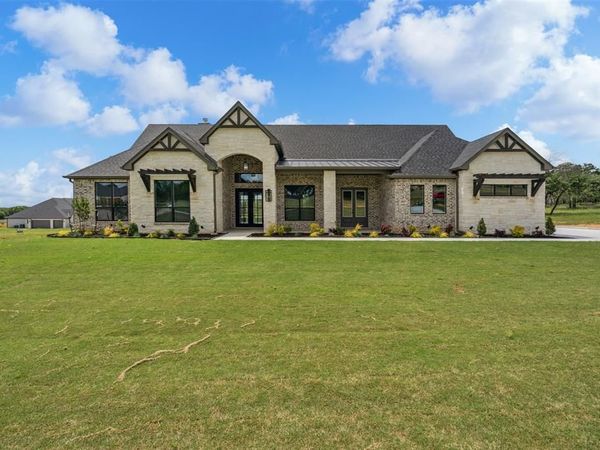 1027 Estancia Boulevard, Weatherford, TX 76088