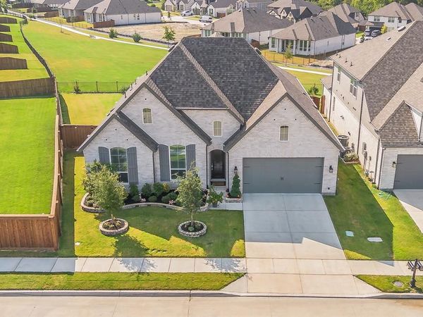 2214 Desmond Drive, Forney, TX 75126