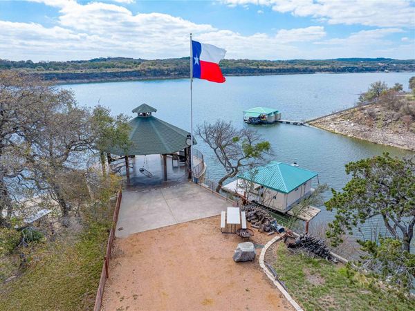 3104 Brasada LN, Marble Falls, TX 78654