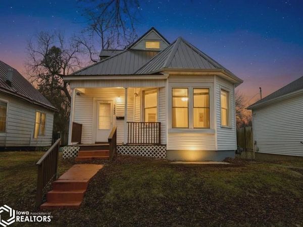 1432 Cleveland Avenue, Burlington, IA 52601