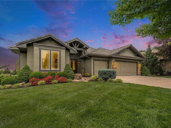 26793 W 100th Place, Olathe, KS 66061