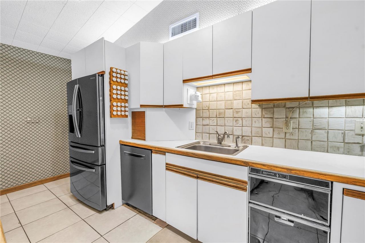 6069 4th Avenue N, Saint Petersburg, FL 33710 Photo