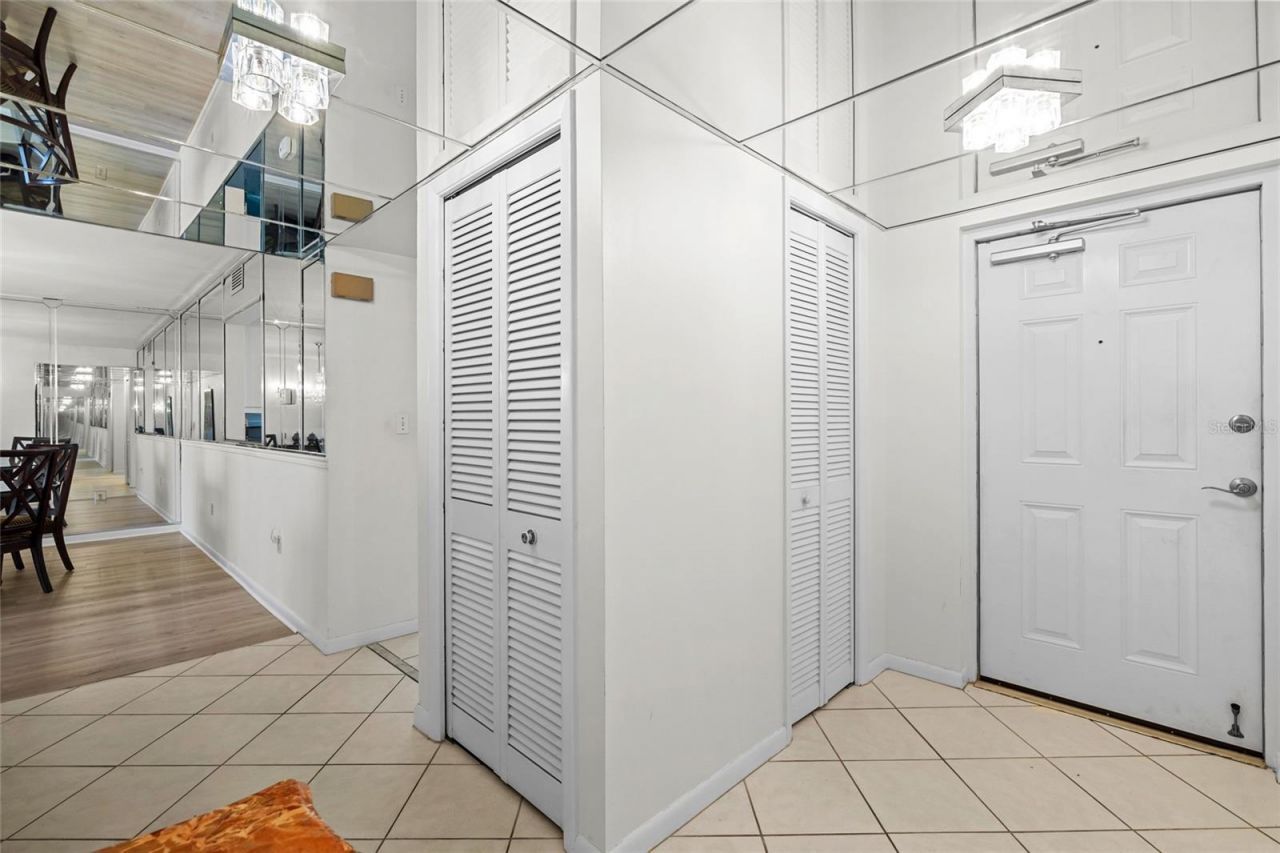 5200 Brittany Drive S, Unit 1809, Saint Petersburg, FL 33715 Photo