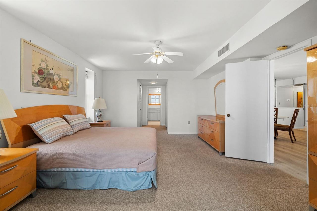 5200 Brittany Drive S, Unit 1809, Saint Petersburg, FL 33715 Photo