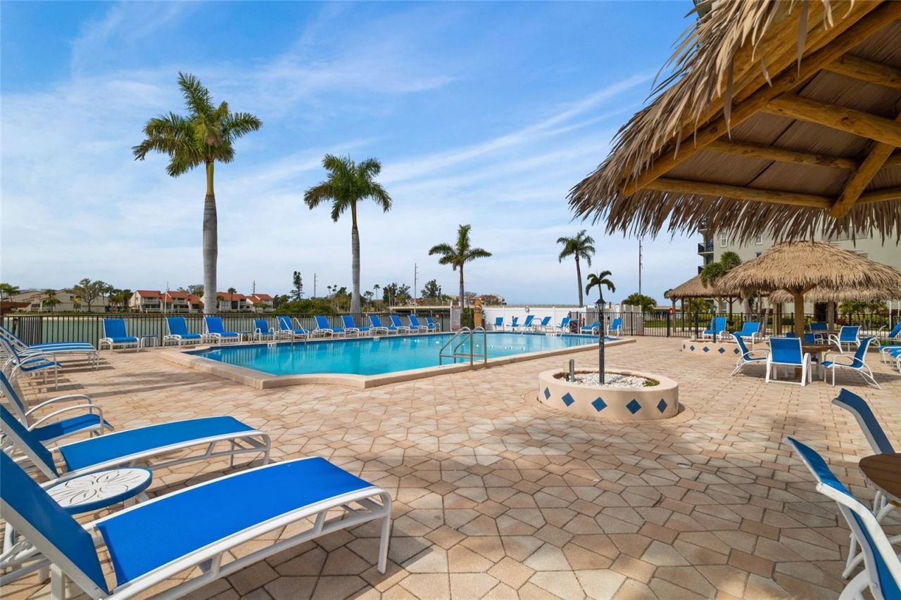 5200 Brittany Drive S, Unit 1809, Saint Petersburg, FL 33715 Photo