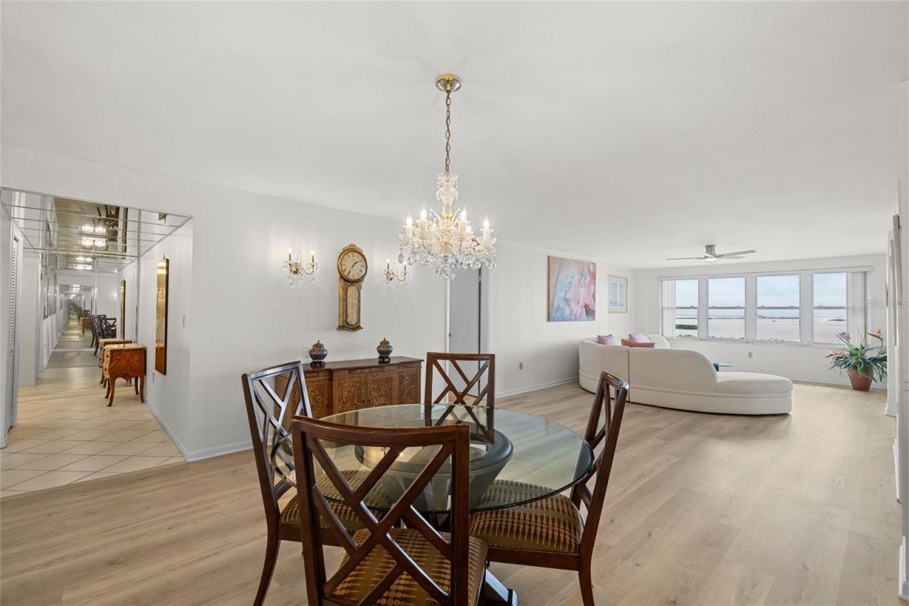 5200 Brittany Drive S, Unit 1809, Saint Petersburg, FL 33715 Photo