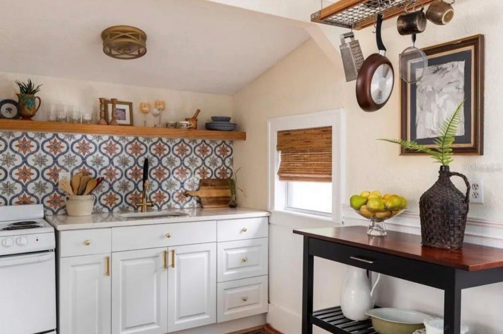 236 W North Street, Tampa, FL 33604 Photo