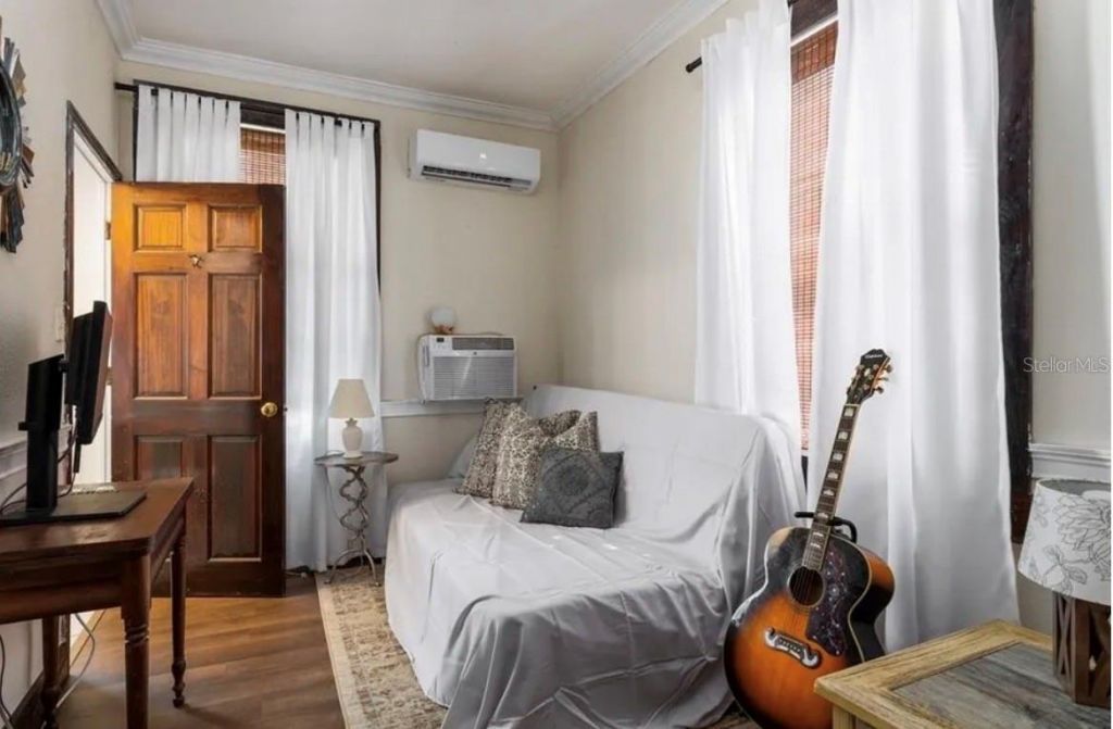 236 W North Street, Tampa, FL 33604 Photo