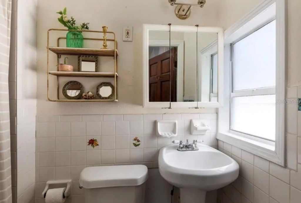 236 W North Street, Tampa, FL 33604 Photo