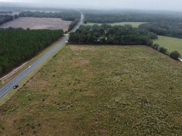 300 NE 708 AVENUE , OLD TOWN, FL 32680