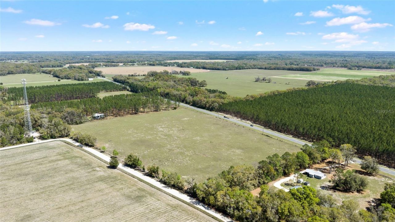 300 NE 708 Avenue , Old Town, FL 32680 Photo