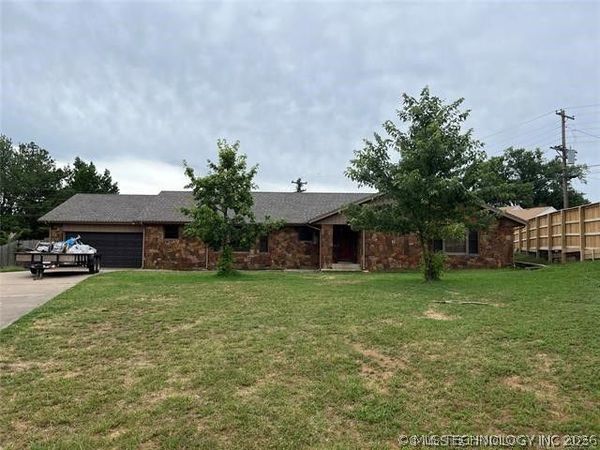 601 Dogwood Court , Cleveland, OK 74020