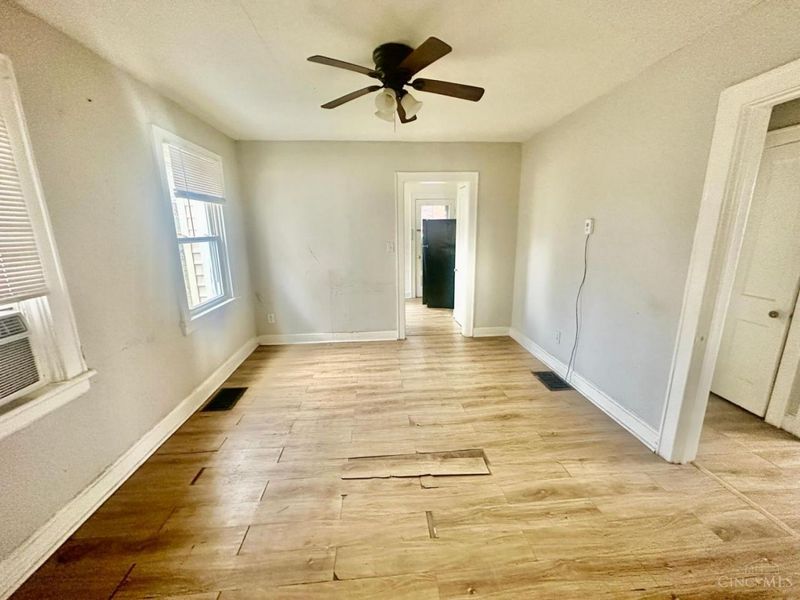 2446 Duck Creek Road, Norwood, OH 45212 Photo 3