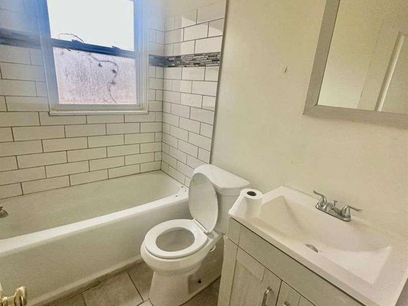 2446 Duck Creek Road, Norwood, OH 45212 Photo 7