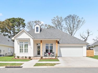 506 Traditions Drive , Lafayette, LA 70508