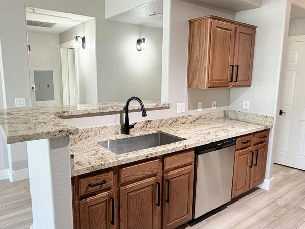 420 W 1st Street, Unit 214, Tempe, AZ 85281