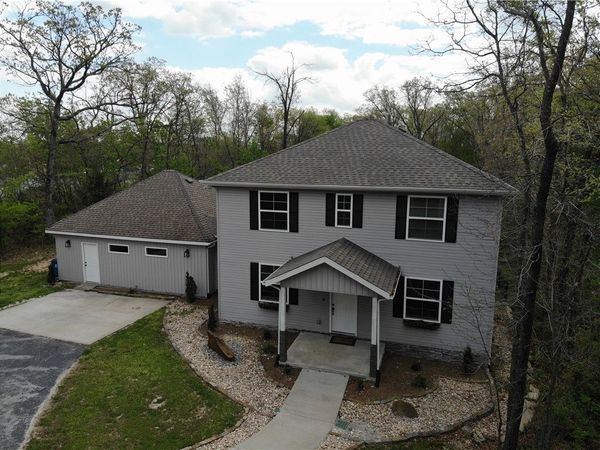 109 SE 11th Avenue, Gravette, AR 72736