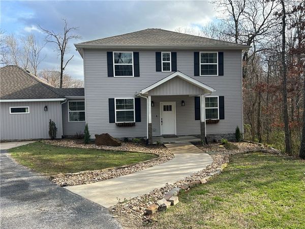 109 SE 11th Avenue , Gravette, AR 72736