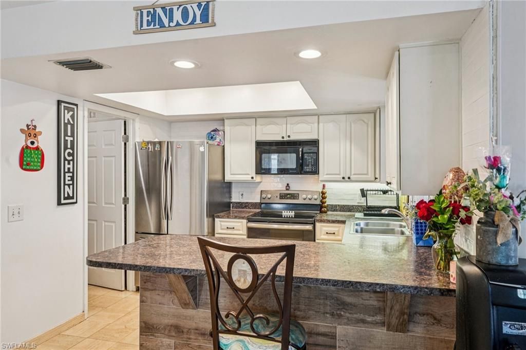 17034 Golfside Cir, Unit 701, Fort Myers, FL 33908 Photo