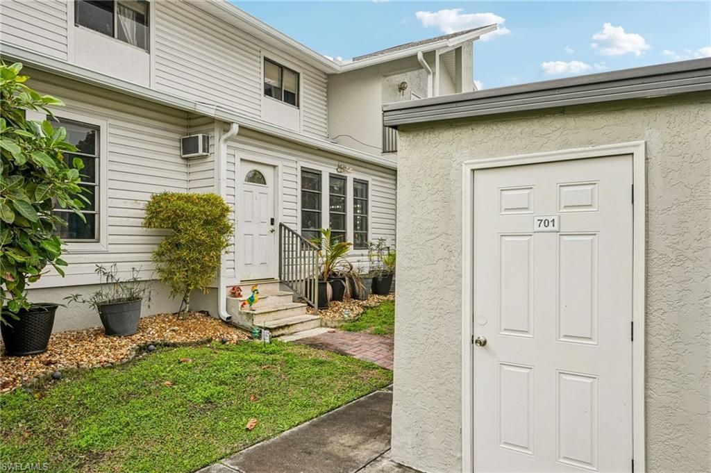 17034 Golfside Cir, Unit 701, Fort Myers, FL 33908 Photo