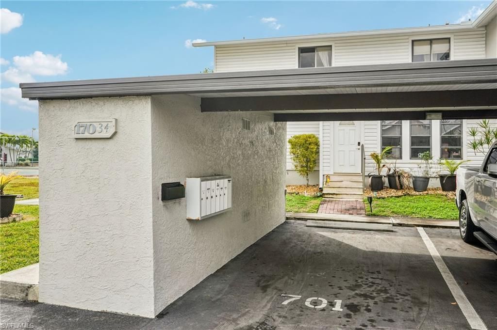 17034 Golfside Cir, Unit 701, Fort Myers, FL 33908 Photo