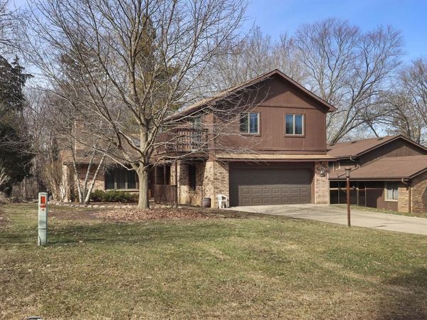 8725 N 66 STREET, Brown Deer, WI 53223