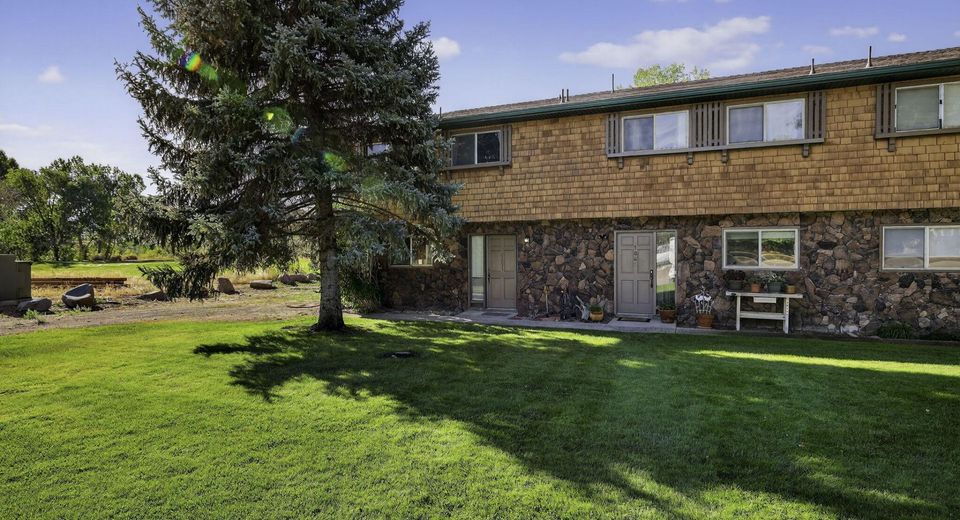 1051 Riverview Drive, Gardnerville, NV 89460 Photo