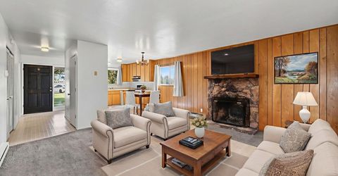 1051 Riverview Drive, Gardnerville, NV 89460 Photo