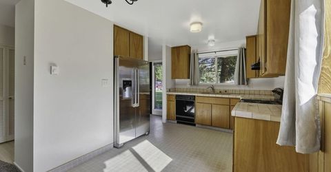 1051 Riverview Drive, Gardnerville, NV 89460 Photo