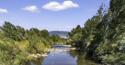 1051 Riverview Drive, Gardnerville, NV 89460 Photo