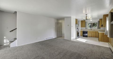 1051 Riverview Drive, Gardnerville, NV 89460 Photo