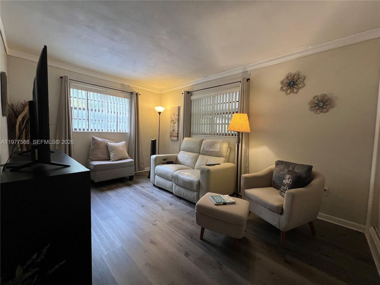 18160 NW 82nd Ave , Hialeah, FL 33015 Photo