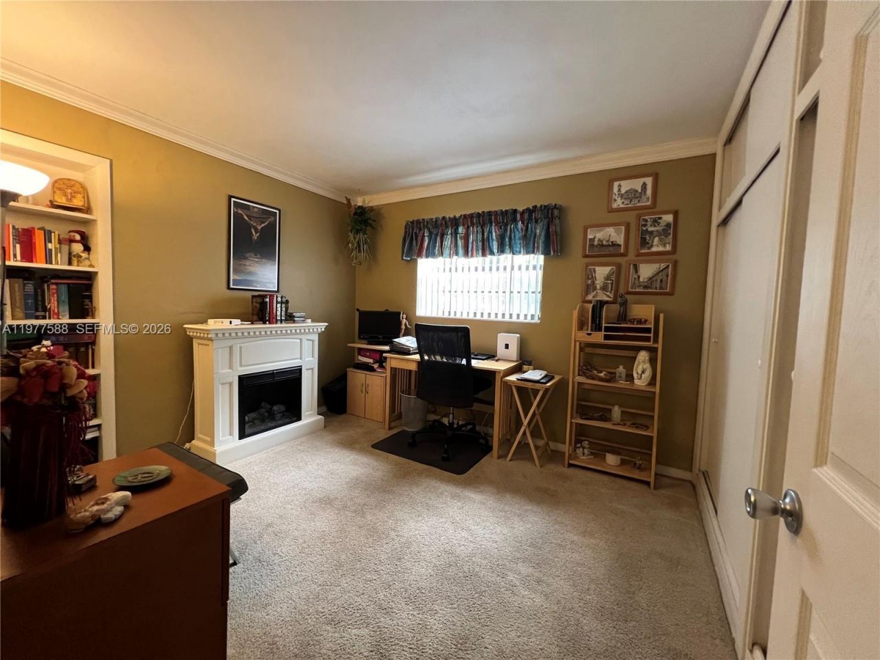 18160 NW 82nd Ave , Hialeah, FL 33015 Photo