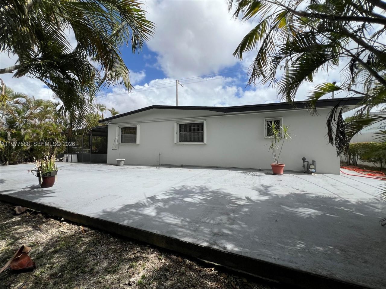 18160 NW 82nd Ave , Hialeah, FL 33015 Photo