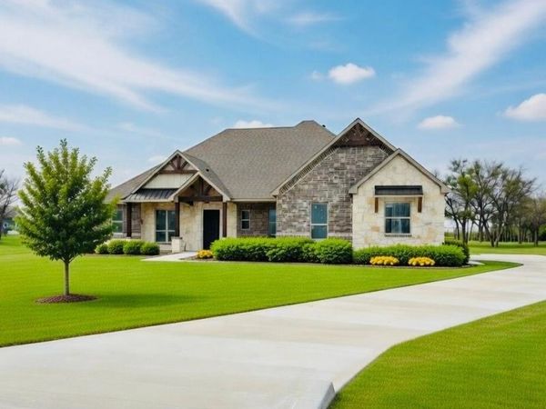 8400 Stallion Drive , Godley, TX 76044