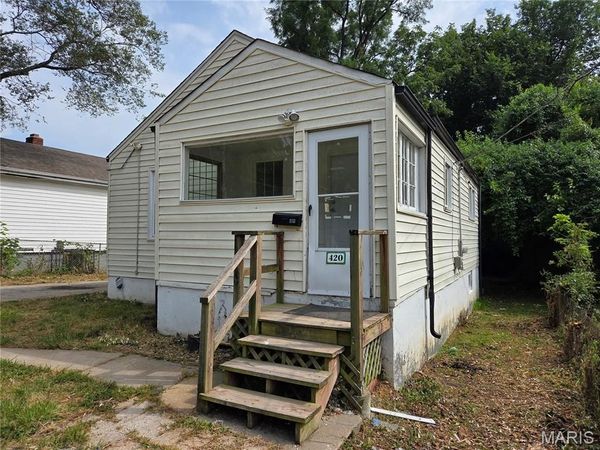 420 Scenic Drive, St Louis, MO 63137
