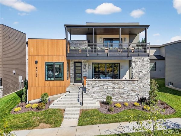 16473 Burkhardt Place, Chesterfield, MO 63017