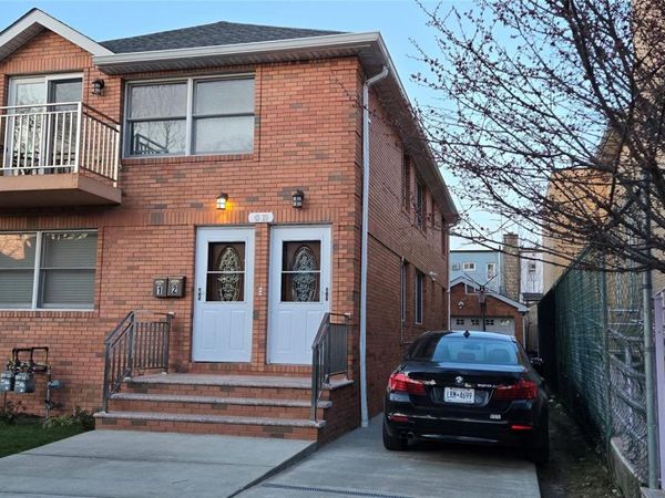 43-29 249th Street, Little Neck, NY 11363