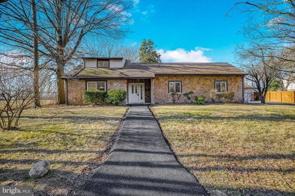 202 E 39th Street, Wilmington, DE 19802 Main Photo