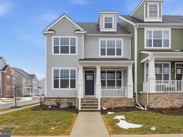 100 LOTUS LANE, MALVERN, PA 19355