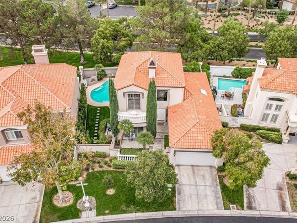 8240 Horseshoe Bend Lane, Las Vegas, NV 89113