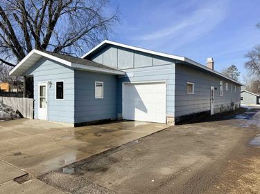 19 N Walker Avenue, New York Mills, MN 56567