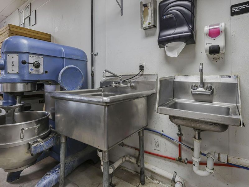 2151 E Dublin Granville Road, Unit K, Columbus, OH 43229 Photo 15