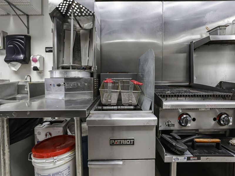 2151 E Dublin Granville Road, Unit K, Columbus, OH 43229 Photo 18