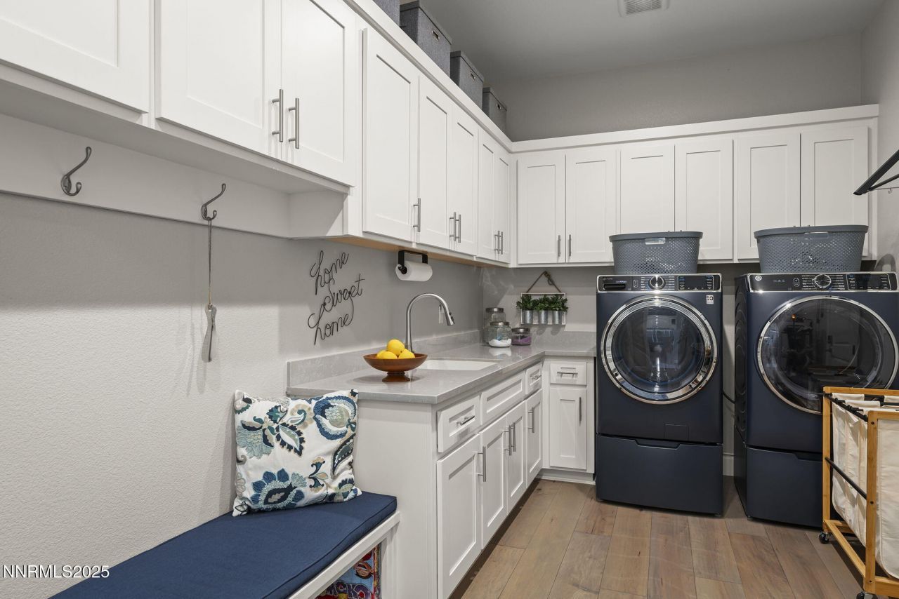 9131 Erickson Way, Reno, NV 89523 Photo