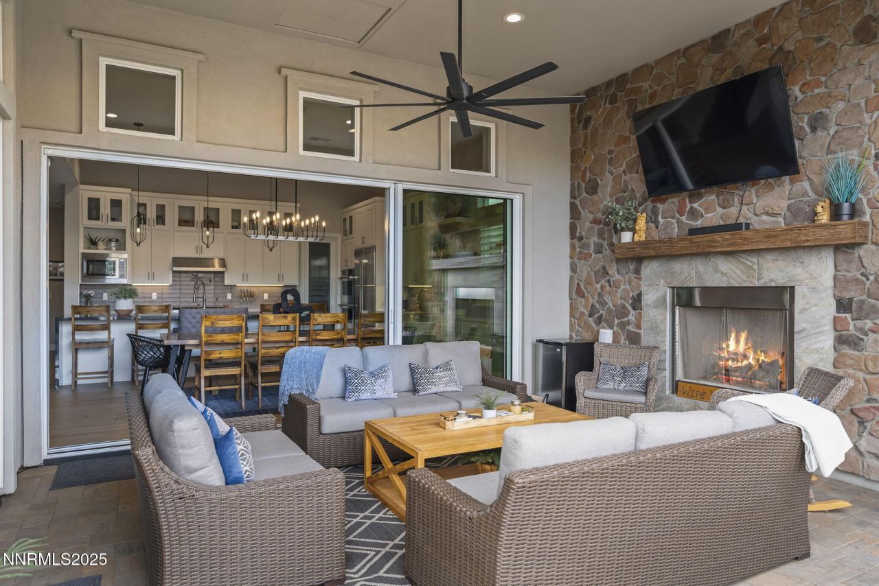 9131 Erickson Way, Reno, NV 89523 Photo