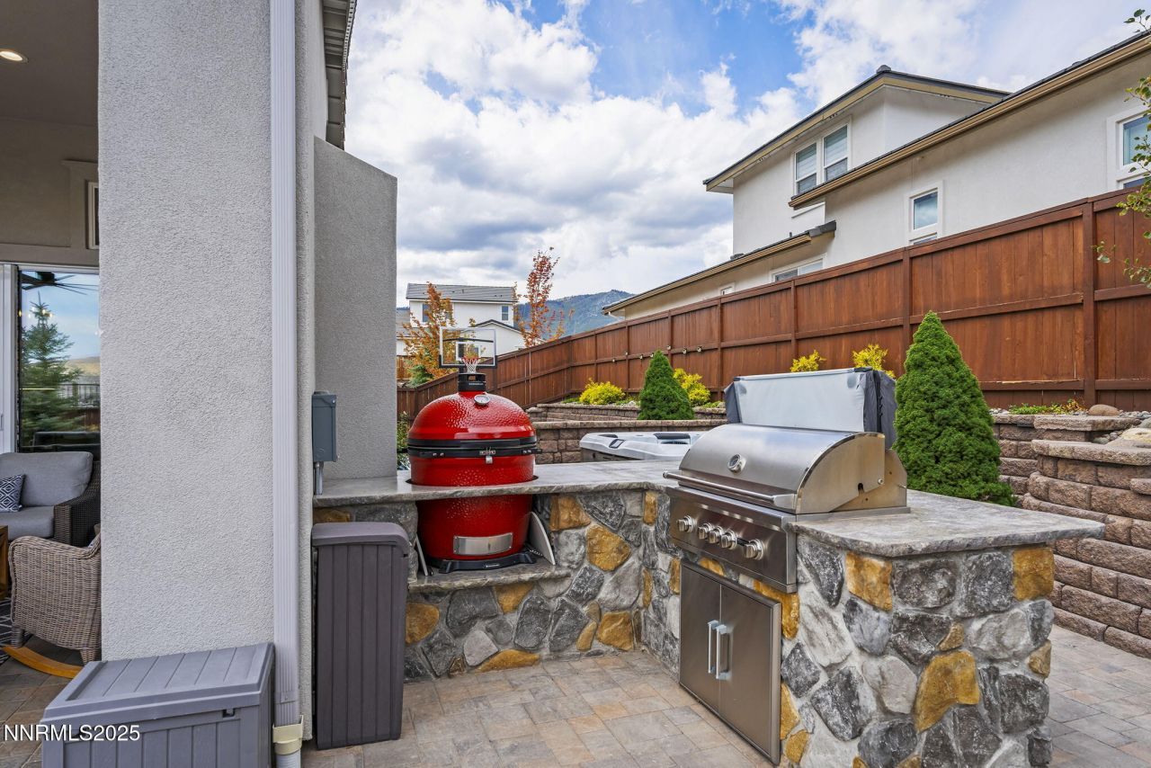 9131 Erickson Way, Reno, NV 89523 Photo