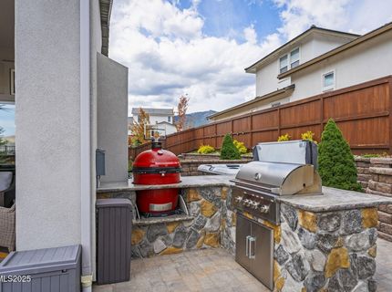 9131 Erickson Way, Reno, NV 89523 Photo