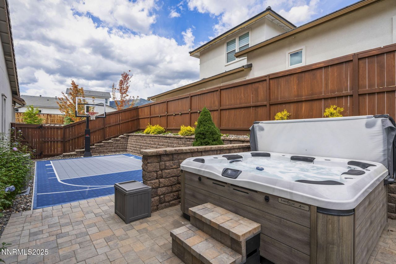 9131 Erickson Way, Reno, NV 89523 Photo